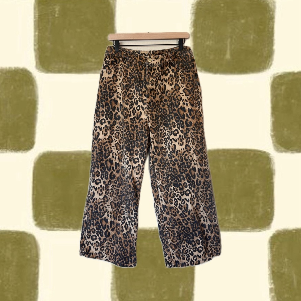 Leopard Print Wide-Leg Women’s Jeans